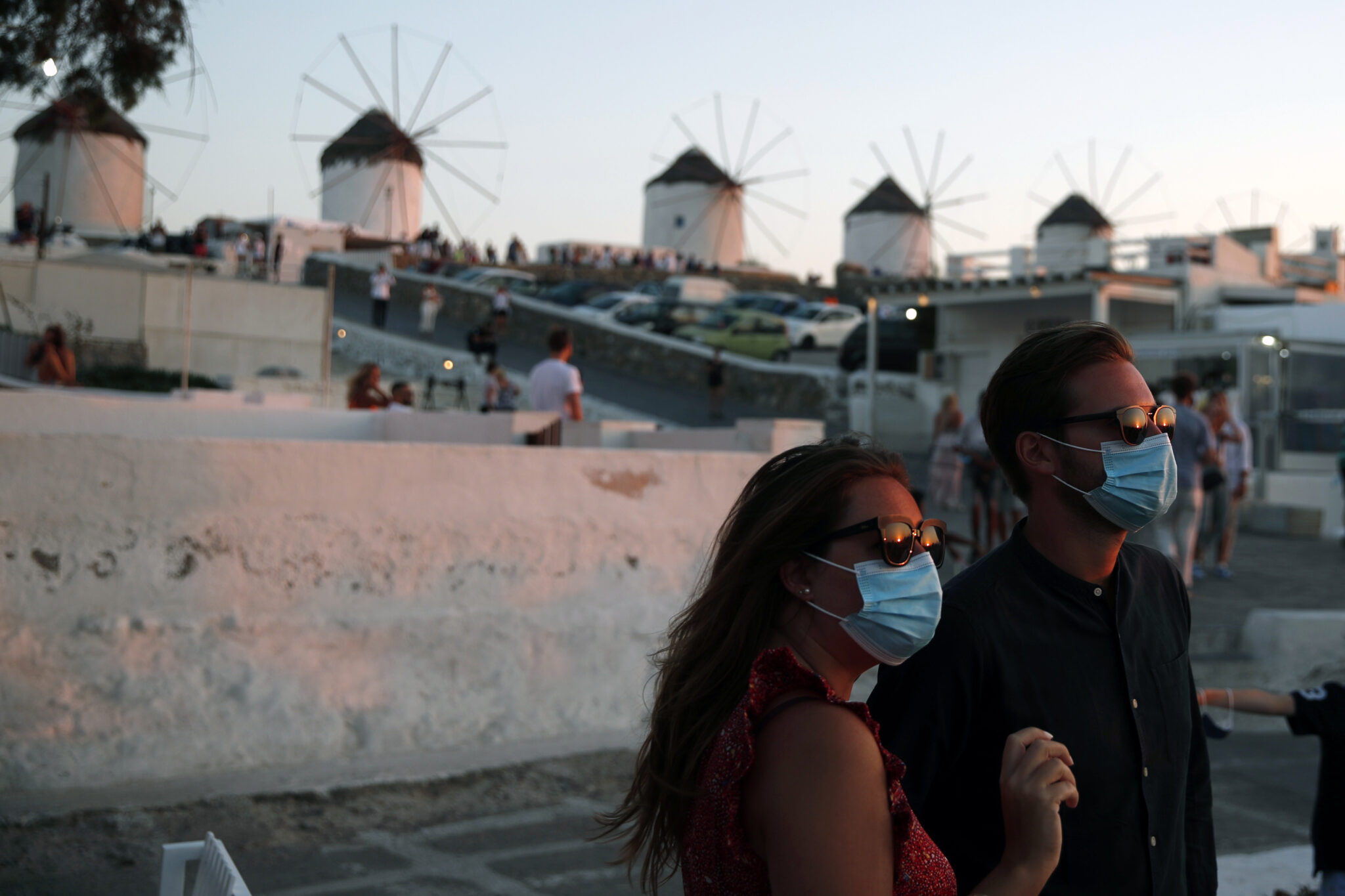 Έτσι μπήκε σε lockdown η Μύκονος: Τέρμα στις μουσικές και κέρφιου