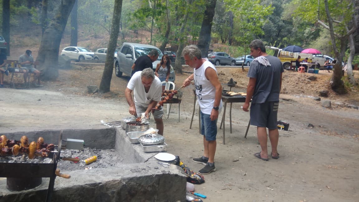 Πλατάνια και "Λιβάδι του Πασιά" προτίμησαν σήμερα οι εκδρομείς (ΦΩΤΟ)