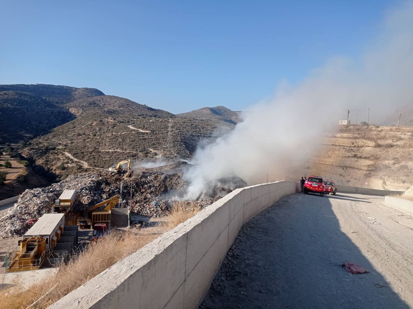 Πήγε να σβήσει φωτιά και τον έπιασε από το λαιμό οδηγός τρακτέρ (ΒΙΝΤΕΟ)