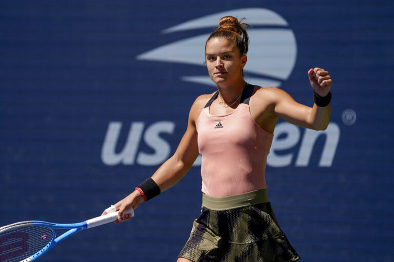 «Σίφουνας» η Σάκκαρη στους «16» του US Open