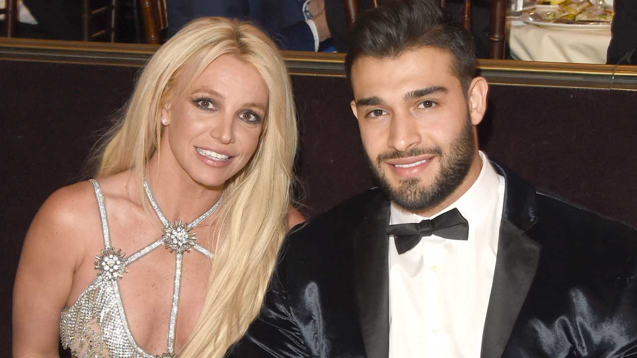 Αρραβωνιάστηκε τον σύντροφό της η Britney Spears και μας δείχνει το μονόπετρο