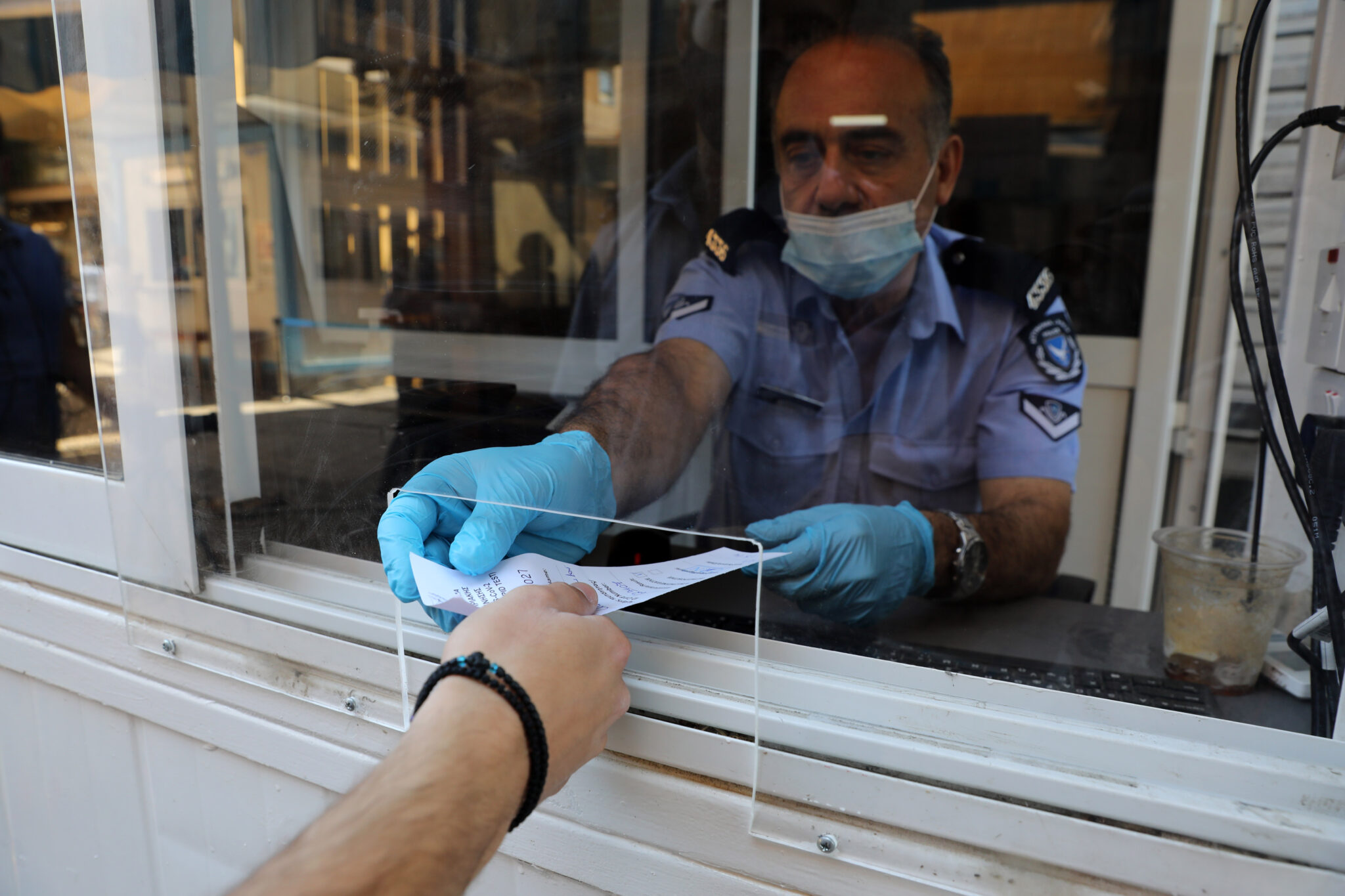 Χωρίς τεστ οι εμβολιασμένοι από και προς τα κατεχόμενα;