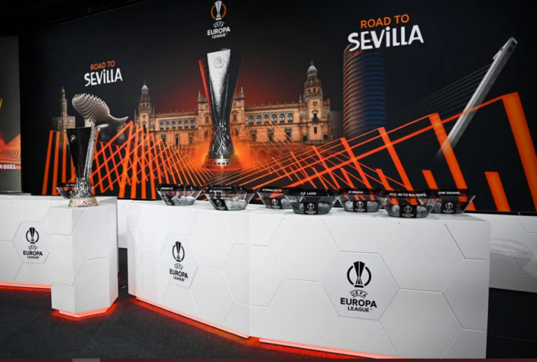 Europa League: Με Αταλάντα ο Ολυμπιακός, με Νάπολι η Μπαρσελόνα