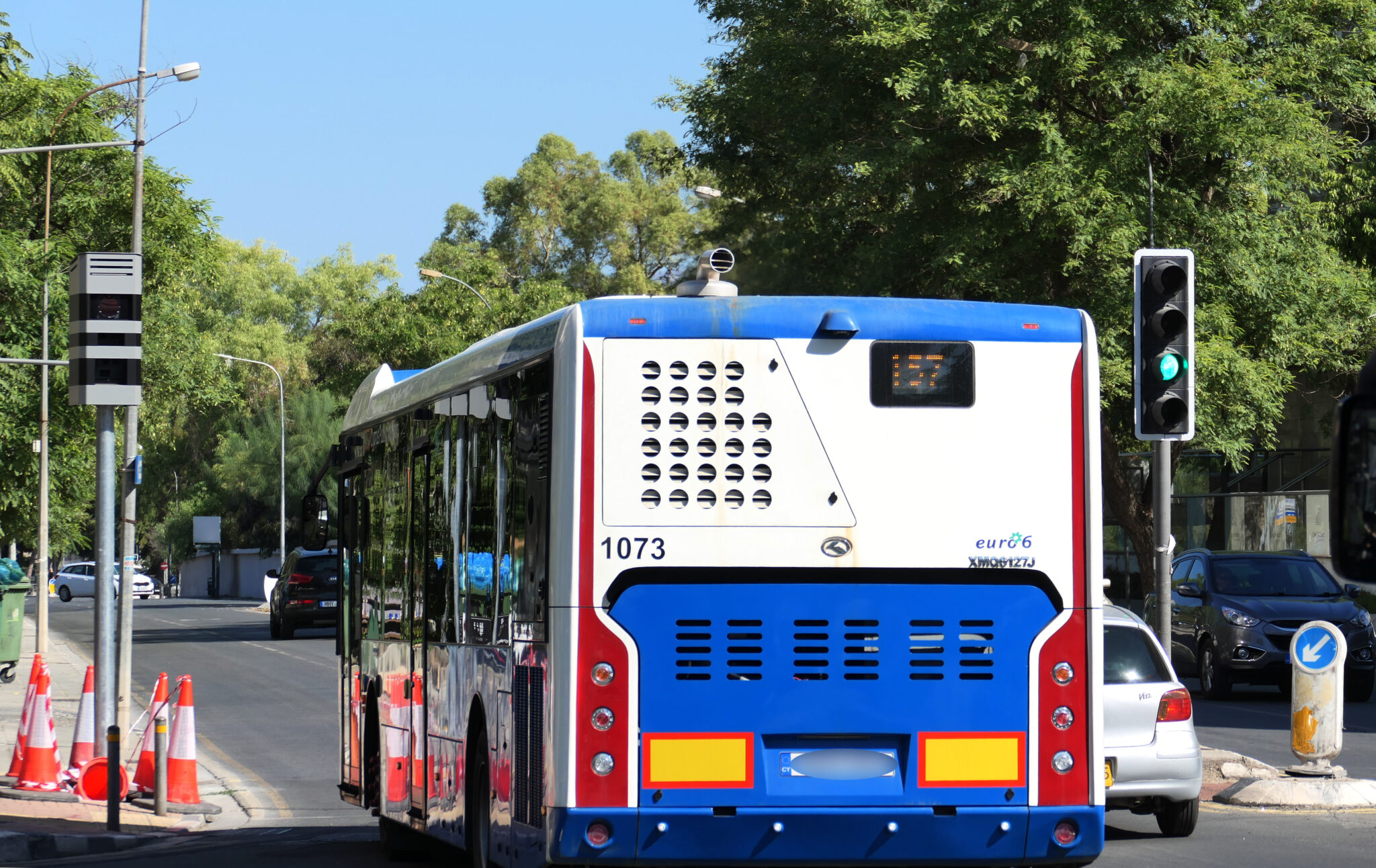 Άναψαν φλας οι κάμερες τροχαίας καθώς περνούσες την Πρωτοχρονιά; (ΒΙΝΤΕΟ)