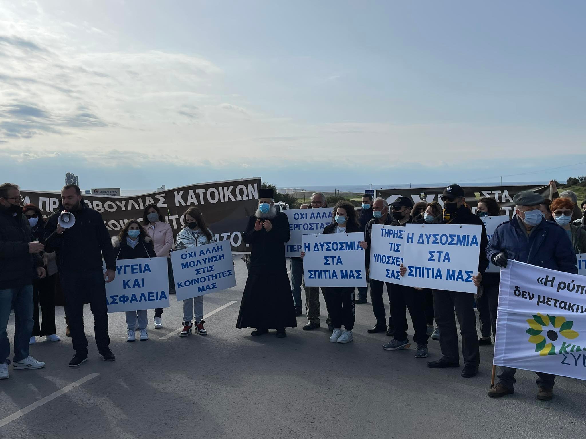 Επιλέγουν να πεθάνουμε εμείς και να ζήσουν αυτοί που τους φεύγουν τα εργοστάσια