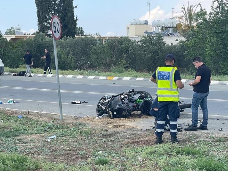 ΦΩΤΟ: Κανονικά η κυκλοφορία στην οδό Ηρώων που έκλεισε λόγω σοβαρού τροχαίου