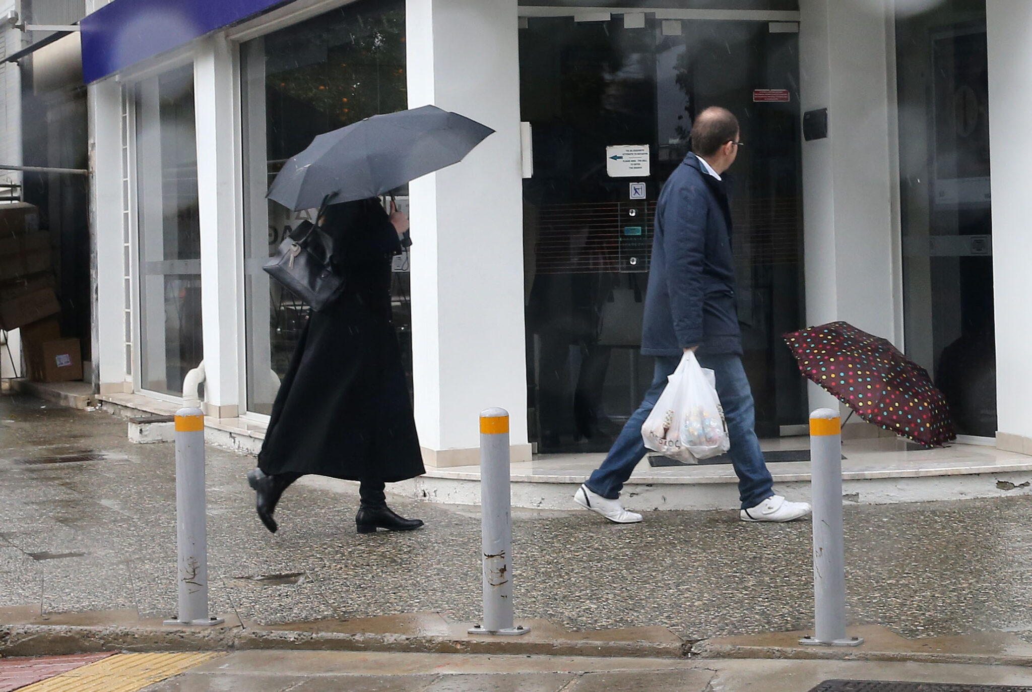 Από δεκαπέντε λεπτά μέχρι μισή ώρα οι καταιγίδες που "χτυπούν" καλοκαιριάτικα