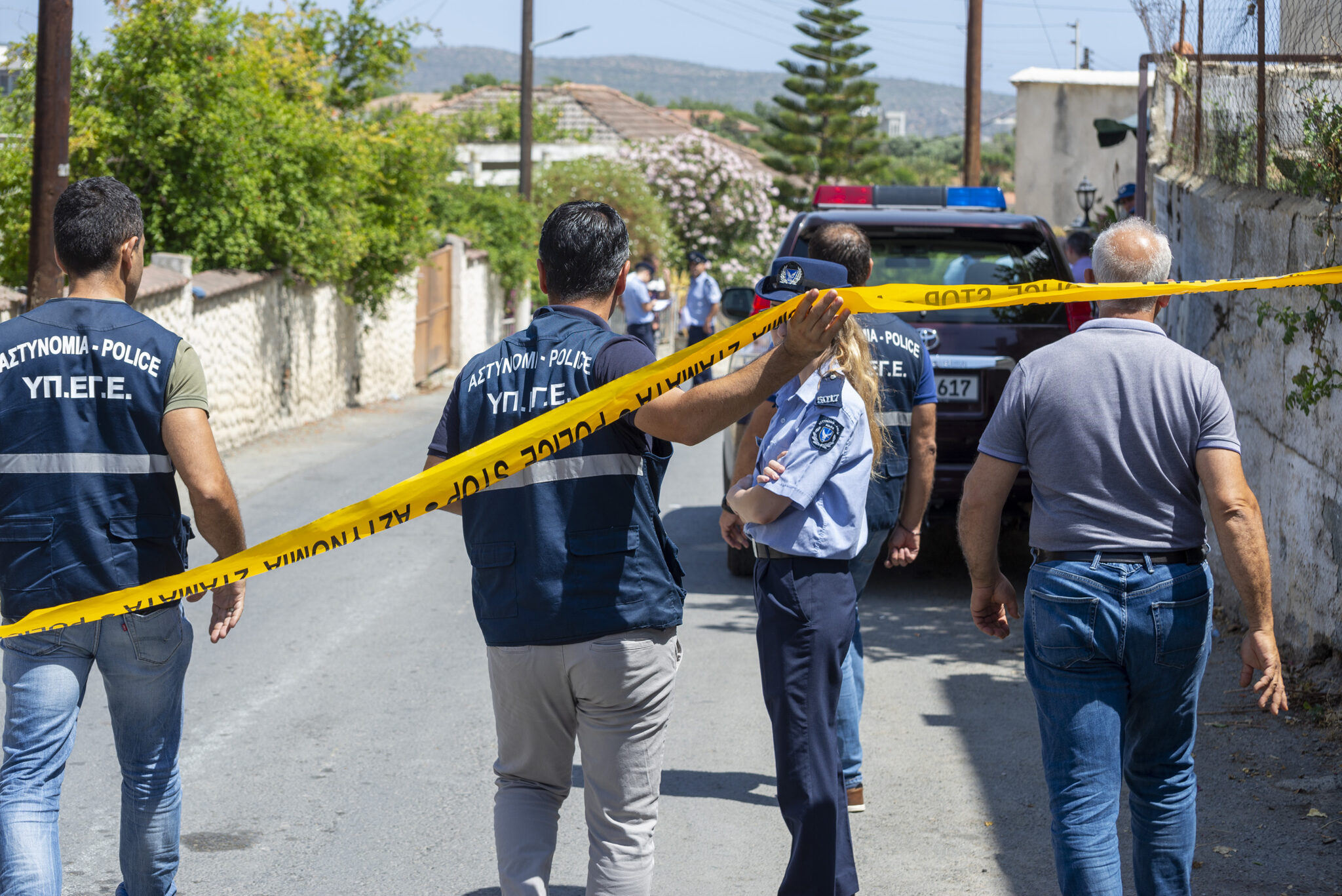 Ξεψύχησε στη βεράντα ο άτυχος Μιχαλάκης, διασωληνωμένες σύζυγος και γειτόνισσα