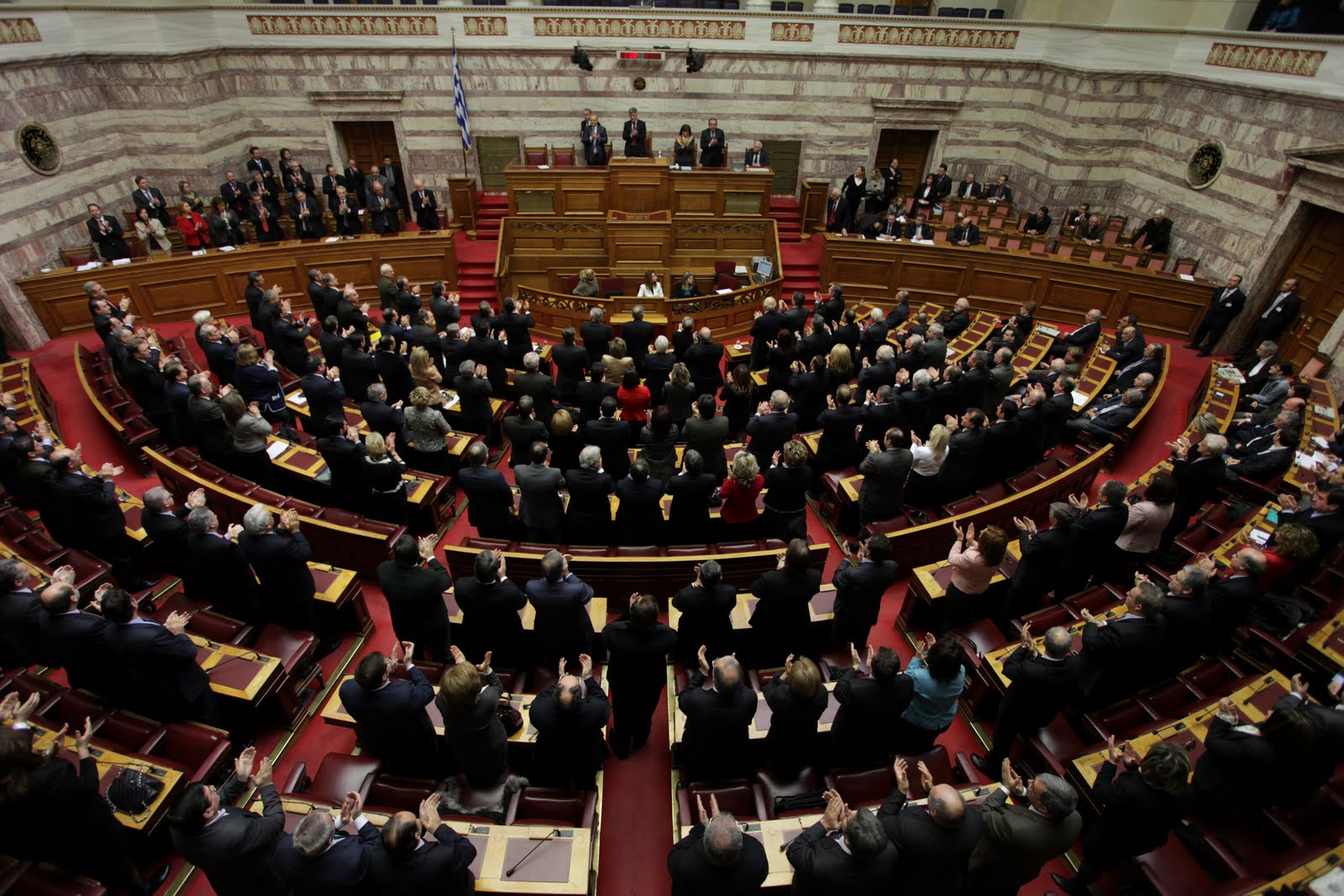 Υποκλοπές: Νέος γύρος πολιτικής σύρρραξης, τι είπε ο Διοικητής της ΕΥΠ στη Βουλή