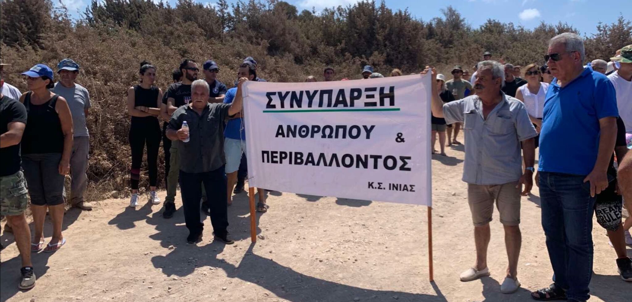 Παραλία Λάρας: Κοινοτάρχης απειλεί να ανασκάψει τις φωλιές των χελωνών