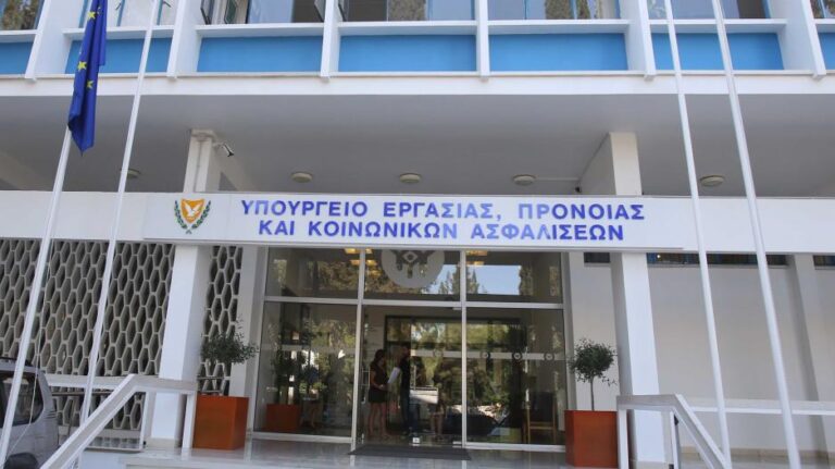 Επικίνδυνα προϊόντα για την ασφάλεια και την υγεία κυκλοφορούν στην αγορά της ΕΕ