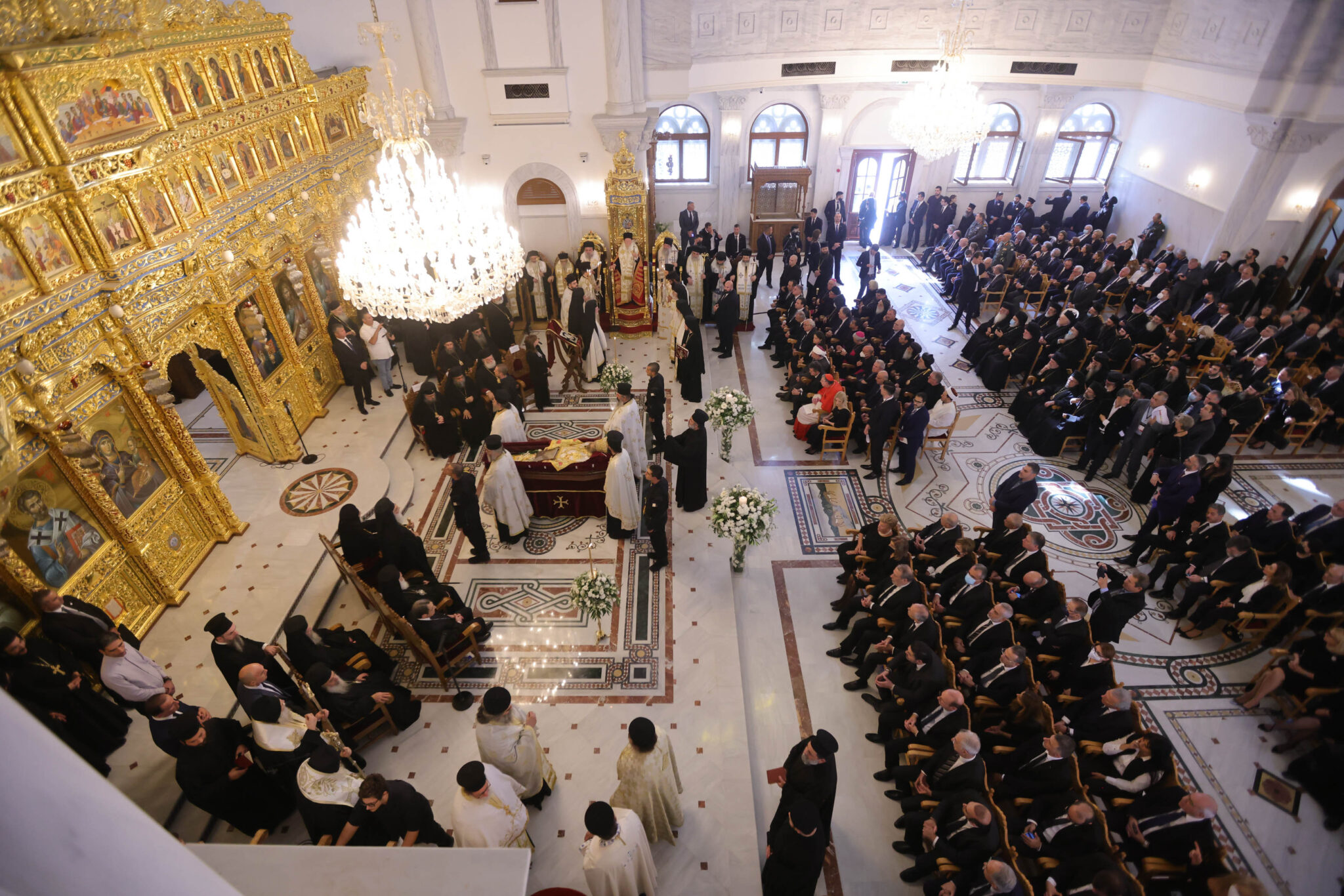 Ελληνισμός και Ορθοδοξία έκλιναν το γόνυ στον "στρατιώτη της Εκκλησίας"