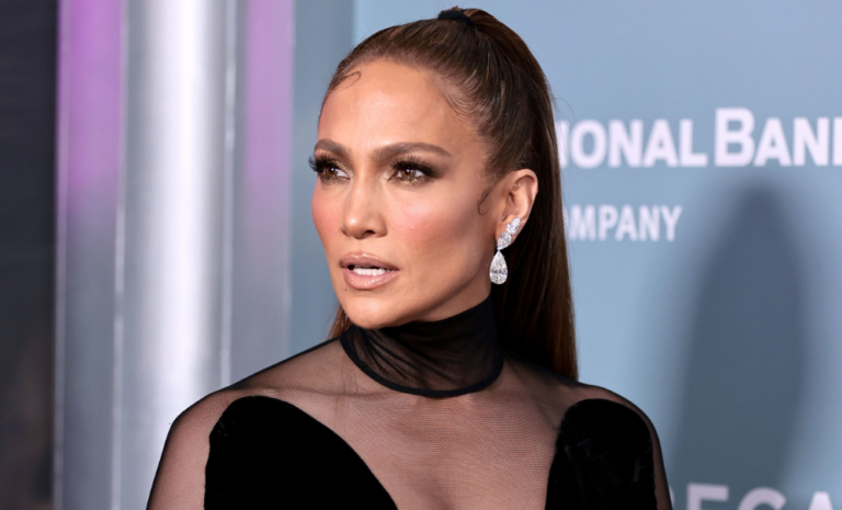 Jennifer Lopez: Η πρώτη ανάρτηση μετά το «μαύρο» στο Instagram