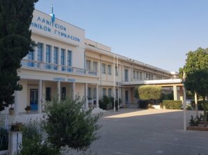 Τελεσίγραφο σε ΥΠΑΝ: Προειδοποιούν με μέτρα για την ύλη οι γονείς του Λανιτείου