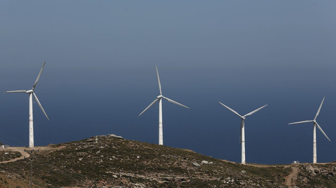 Η νέα βιομηχανική εποχή «κινείται» με καθαρή ενέργεια