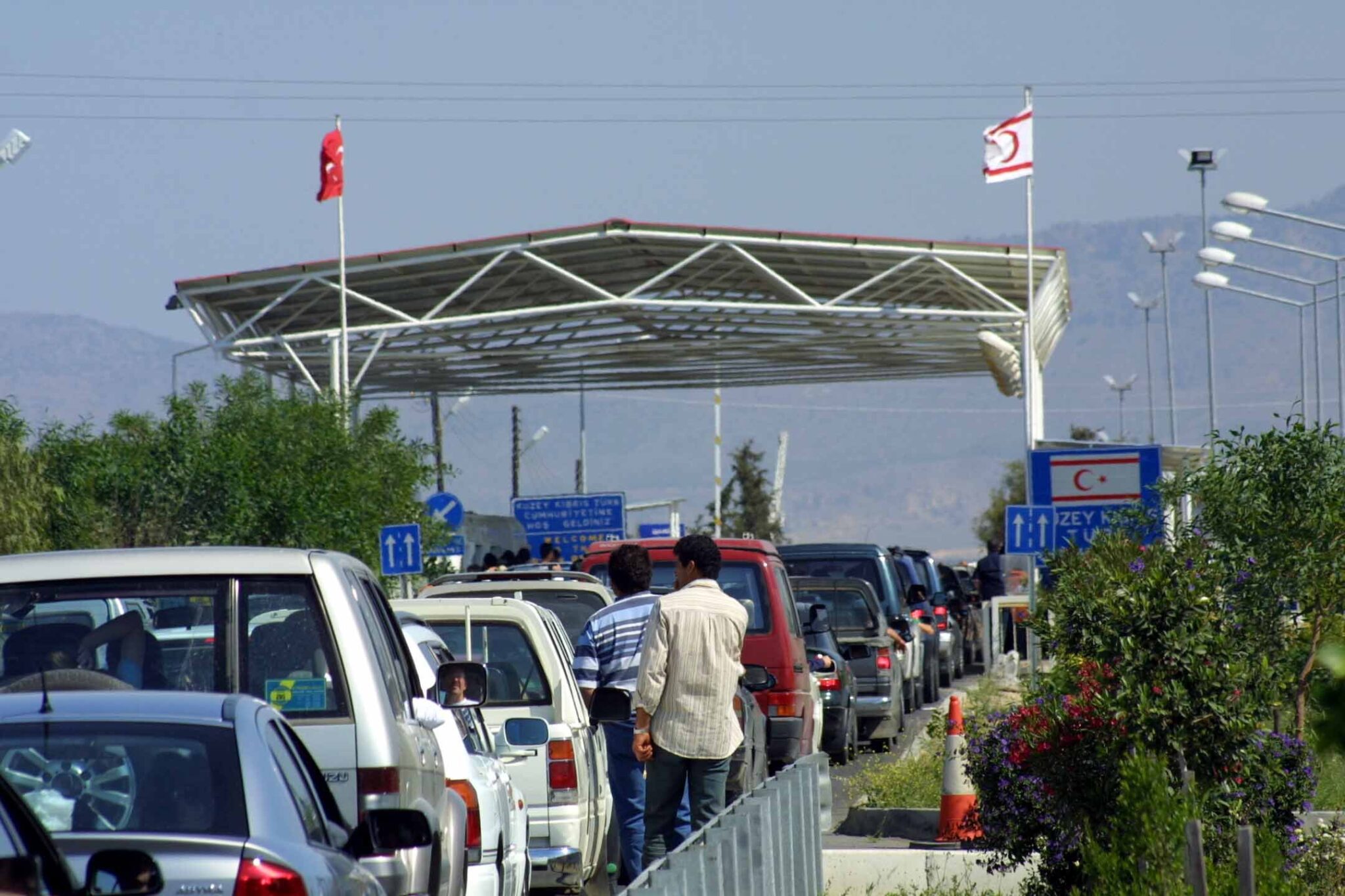 Θα φέρνουμε ελιές και χυμούς, νόμιμα από τα κατεχόμενα