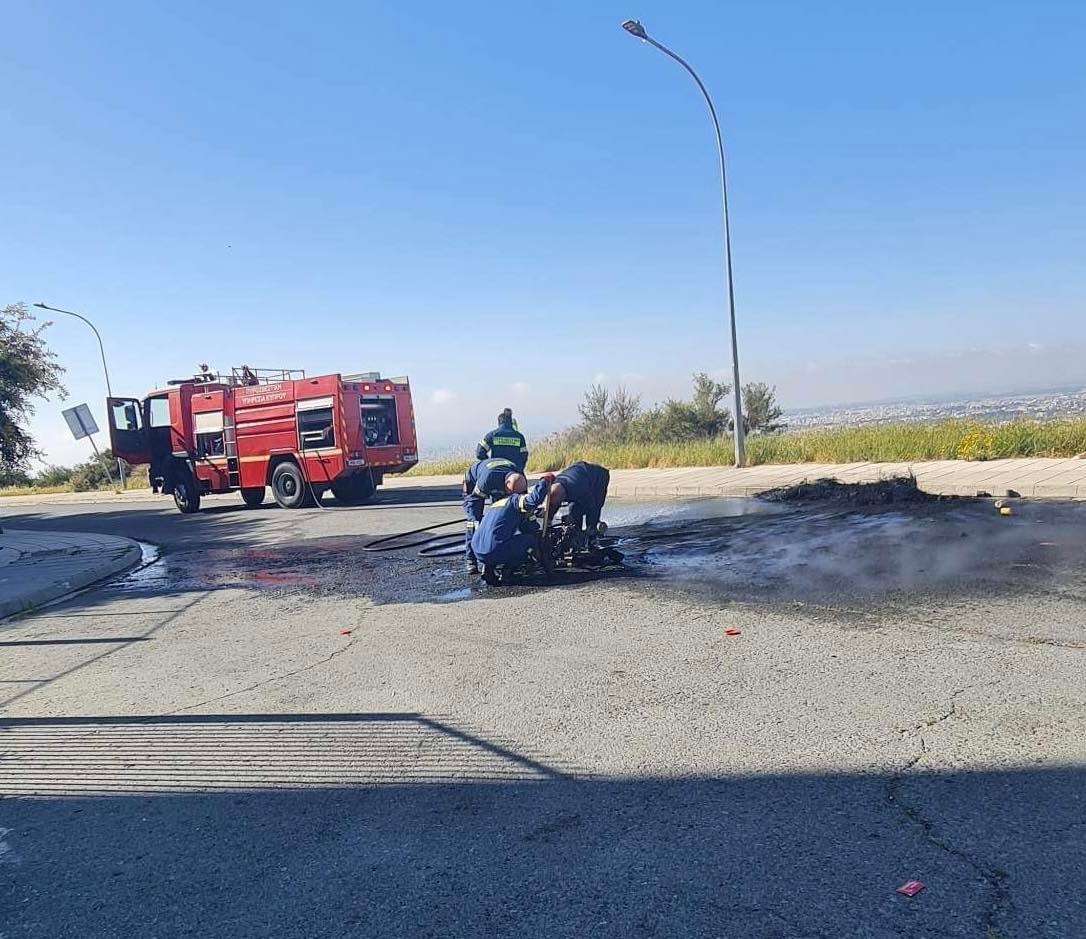 Ο κακός χαμός πρωί πρωί σε λύκειο της Λεμεσού, μαθητές έβαλαν φωτιά σε λάστιχα