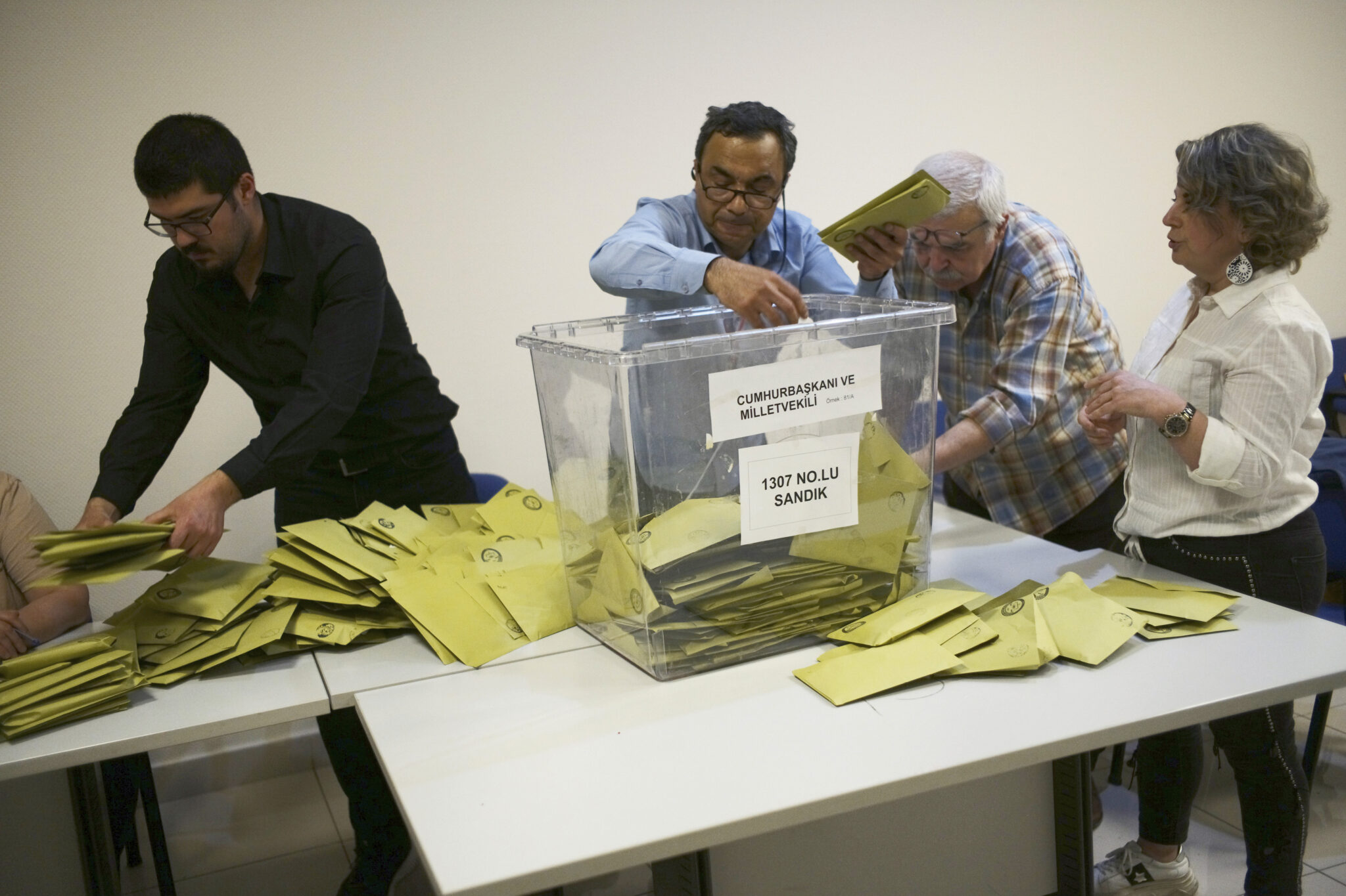 Έλλειψη διαφάνειας στις τουρκικές εκλογές βλέπουν ξένοι παρατηρητές