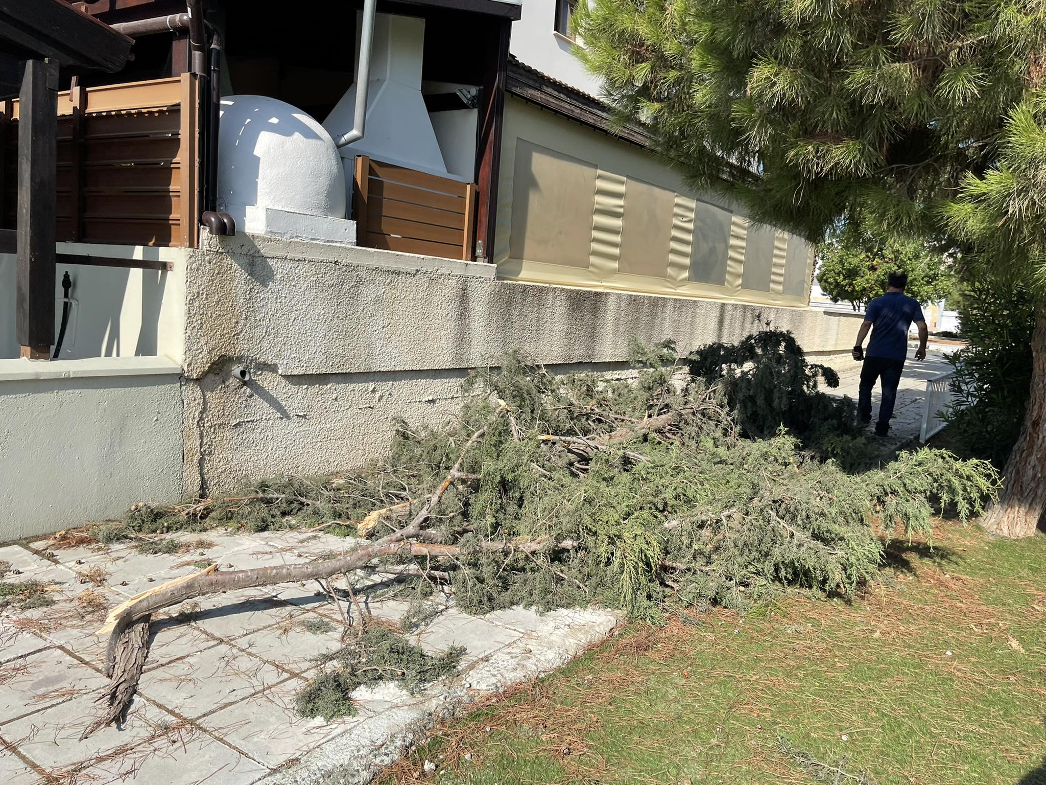 Σε €19 χιλιάδες οι ζημιές από τον ανεμοστρόβιλο που «χτύπησε» τα Κελλιά