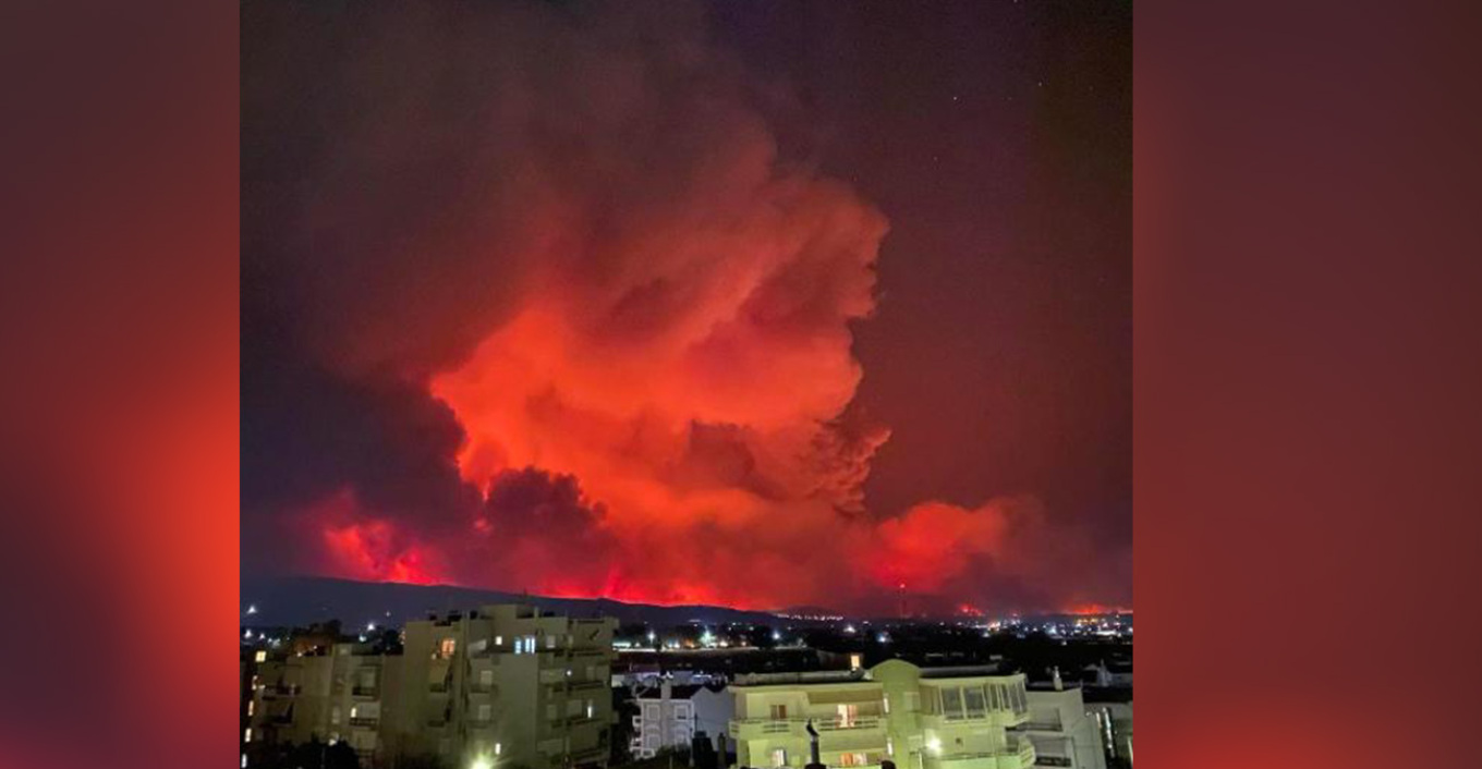 'Αγρια νύχτα στην Αλεξανδρούπολη, εκκενώνουν νοσοκομείο και χωριά (ΒΙΝΤΕΟ)