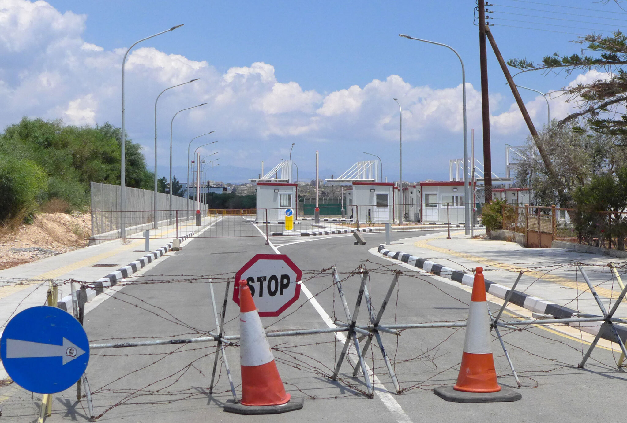 Κλείνει το οδόφραγμα Δερύνειας λόγω αντικατοχικής