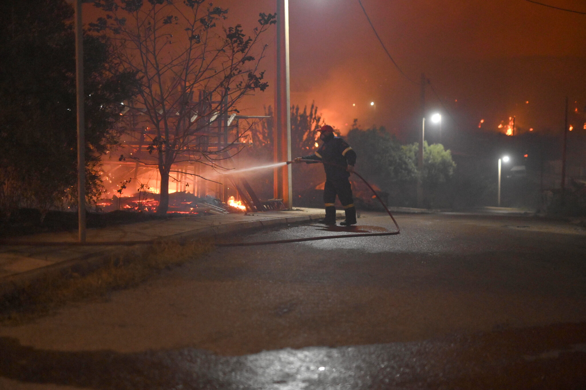 Απομάκρυναν τους Κύπριους δασοπυροσβέστες από ξενοδοχείο της Αλεξανδρούπολης