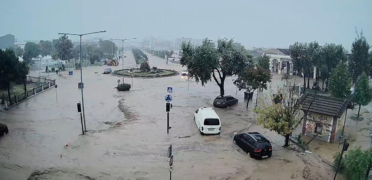 Απάνθρωπες συνθήκες για Κύπριους φοιτητές στο Βόλο μετά τις φονικές πλημμύρες