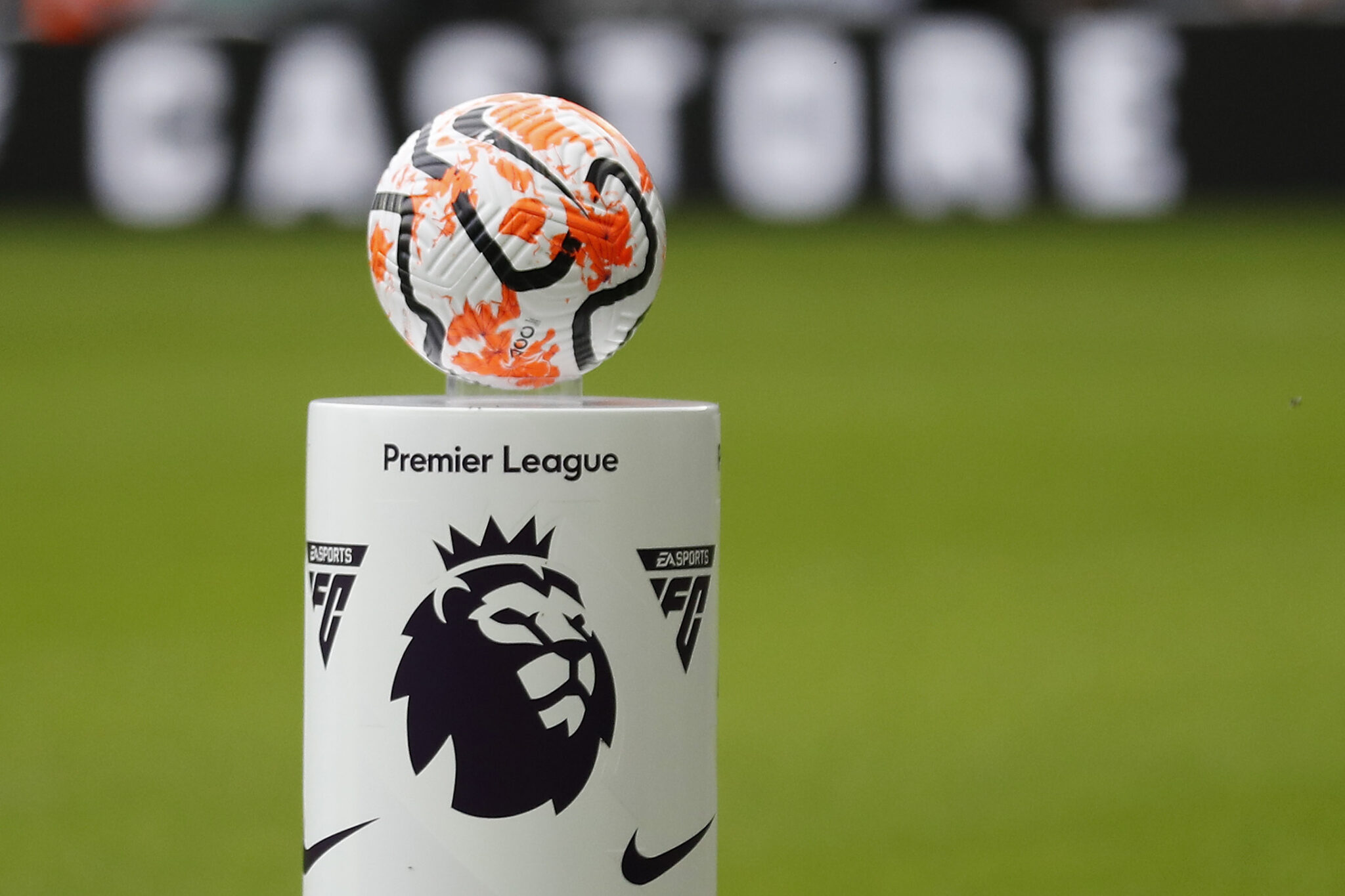 Premier League: Με ντερμπάρα Τότεναμ-Λίβερπουλ και δύσκολες «εξόδους»