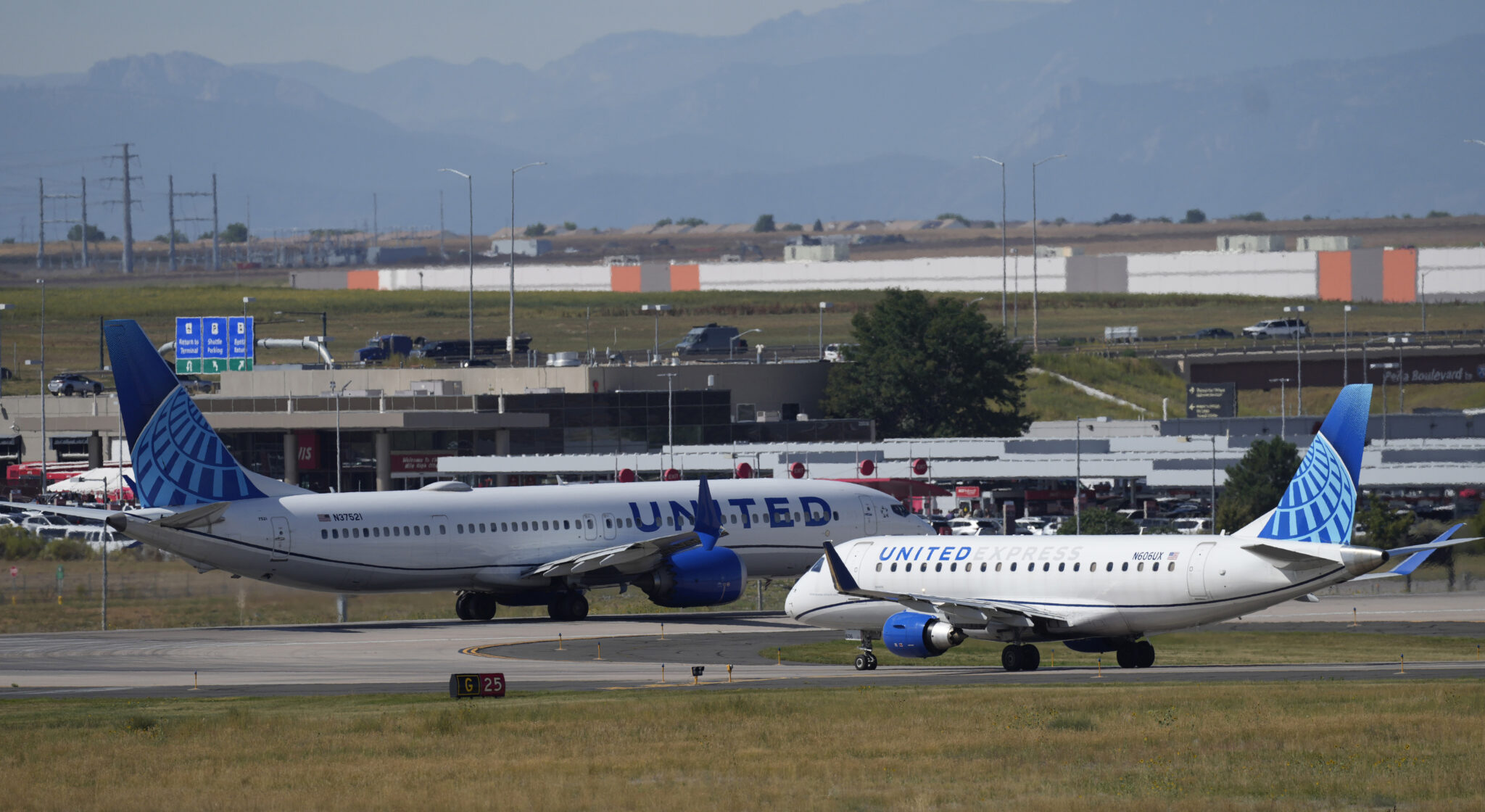 United Airlines: Καθήλωσε τα αεροσκάφη της λόγω «τεχνικού προβλήματος»