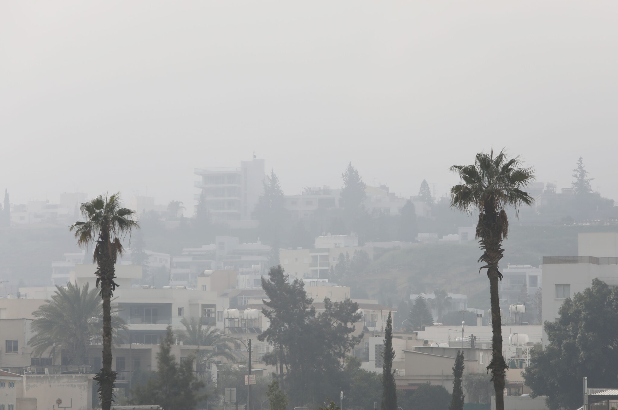 «Πνίγεται» και σήμερα στην σκόνη η Κύπρος, ποιες περιοχές επηρεάζονται