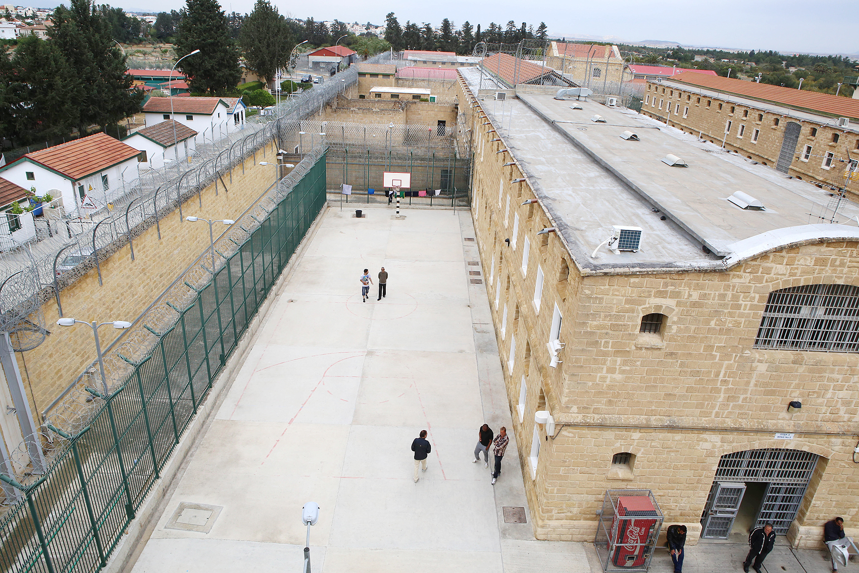 Σε διαθεσιμότητα ο δεσμοφύλακας που πιάστηκε με ναρκωτικά