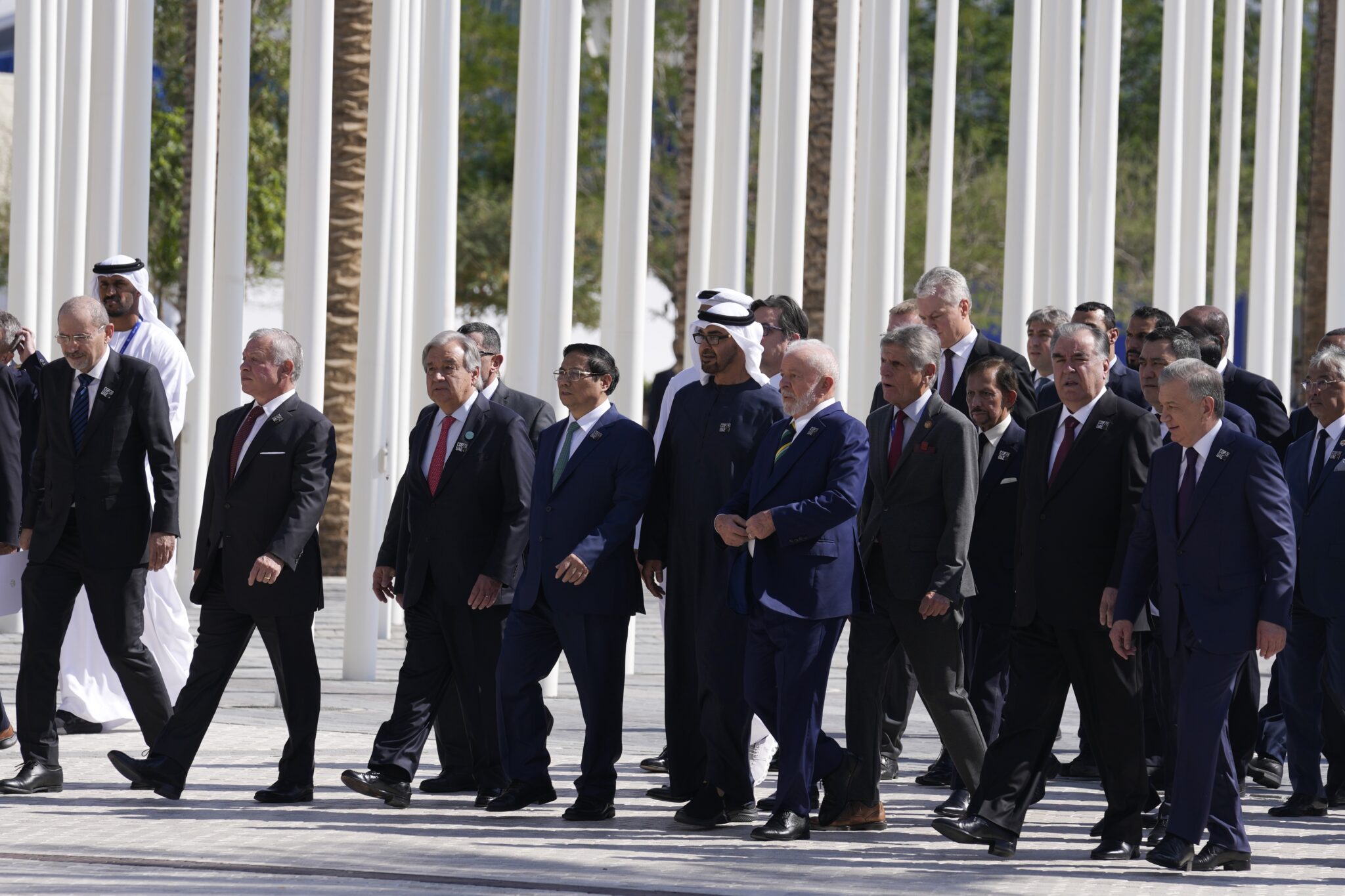 Γκουτέρες σε COP28: Να σταματήσει εντελώς η χρήση ορυκτών καυσίμων