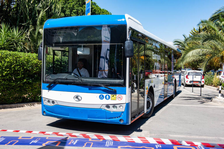 Ένα προς ένα ελέγχθηκαν όλα τα λεωφορεία, μειωμένη η προσέλευση μαθητών