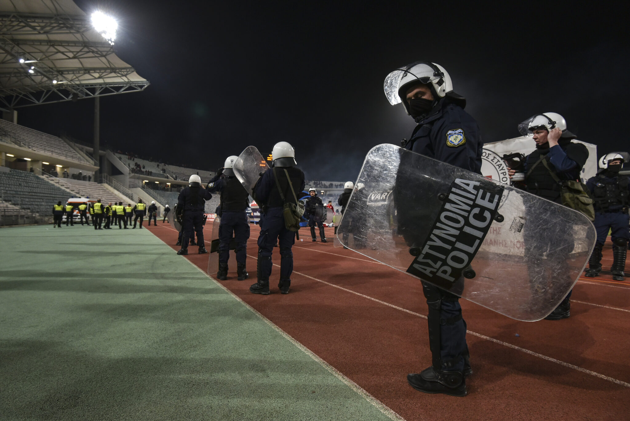 Ενημερώθηκαν ΕΛ.ΑΣ και UEFA για τις απειλές σε Παπαπέτρου