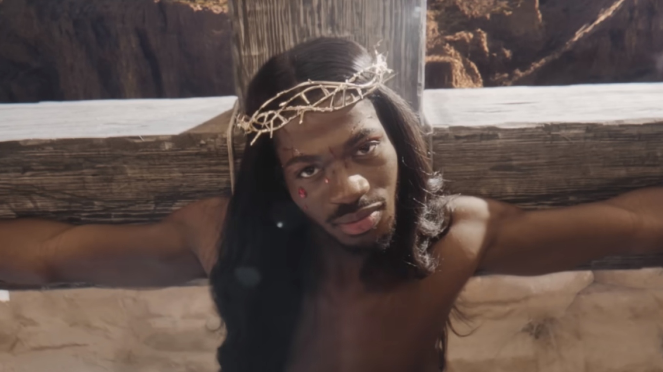 Lil Nas: Αντιδράσεις με το νέο τραγούδι του, ότι κοροϊδεύει τον χριστιανισμό