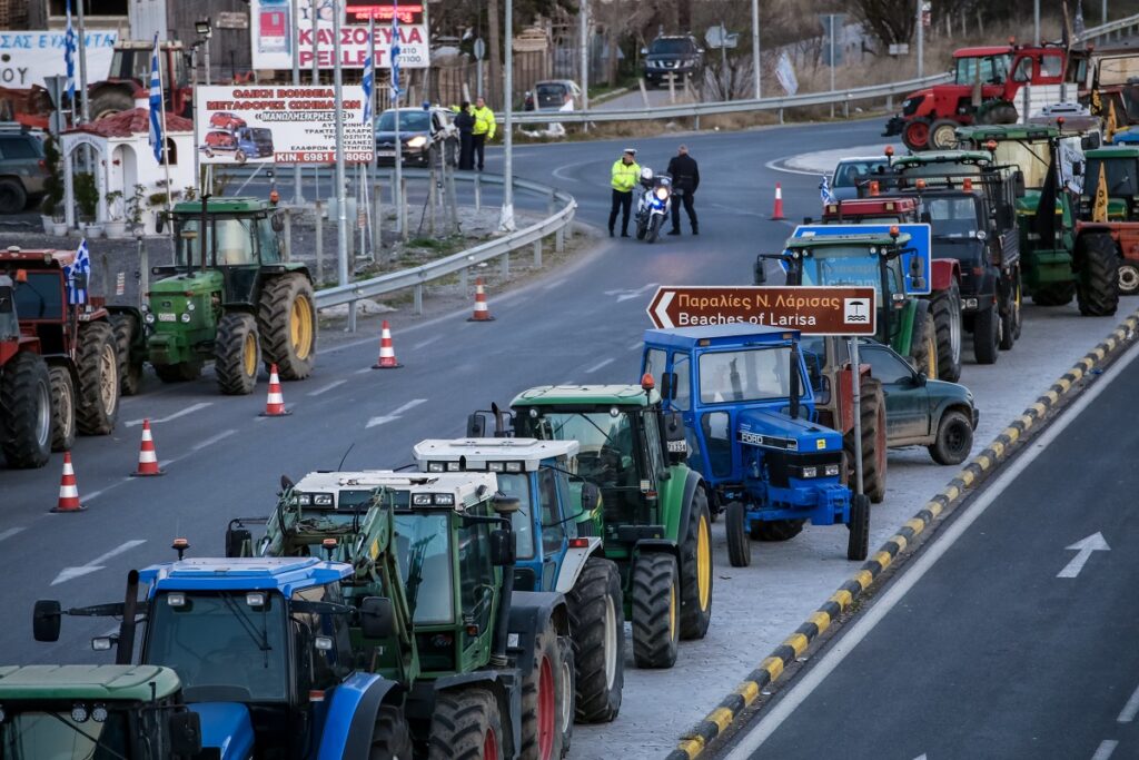 Ενισχύουν τις κινητοποιήσεις τους οι αγρότες της Θεσσαλίας