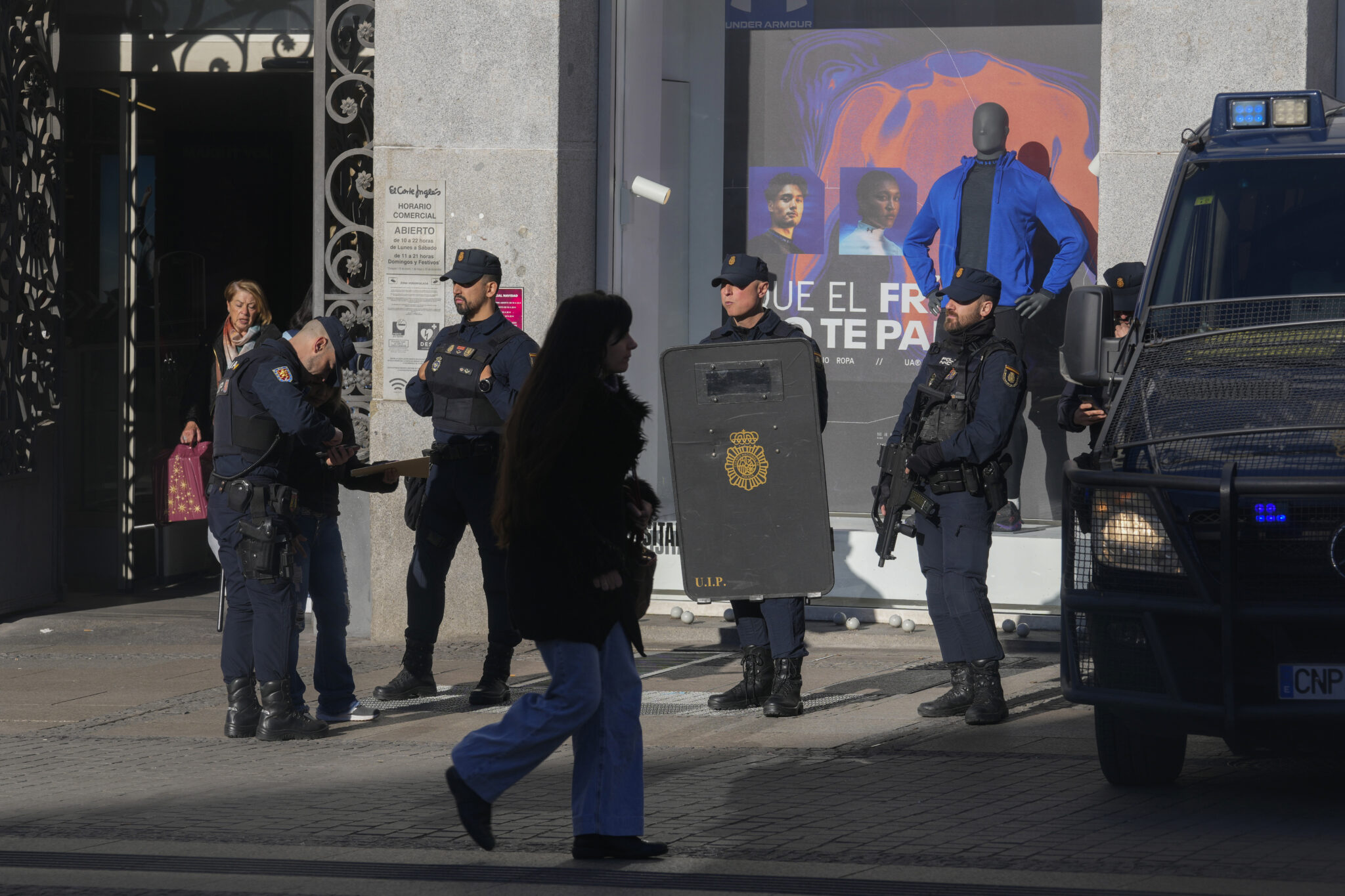 Ισπανία: Έκρυψαν οκτώ τόνους κοκαΐνης σε ψεύτικη γεννήτρια ηλεκτρικού ρεύματος