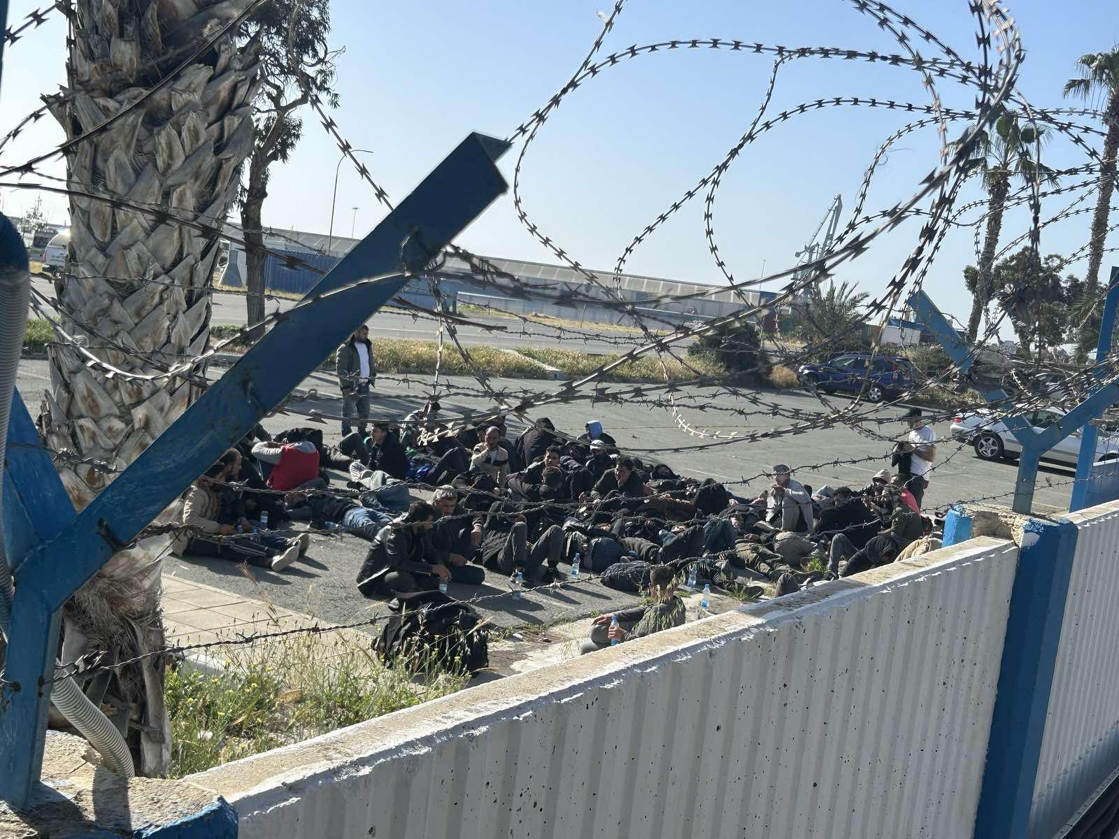 Χωρίς επιδόματα και στο Κέντρο Κοφίνου όσοι Σύροι μετανάστες φτάνουν στην Κύπρο