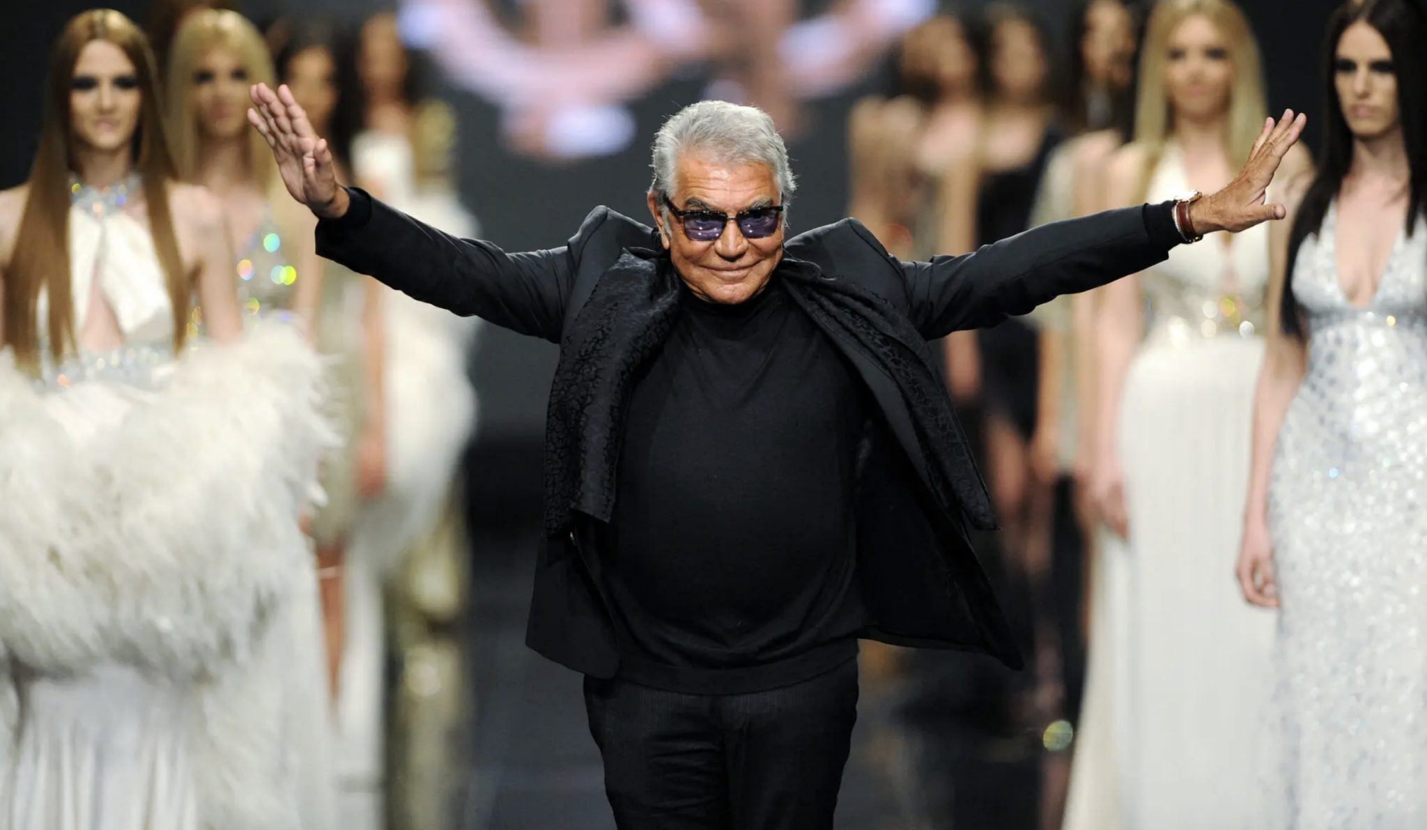 Roberto Cavalli: Η καριέρα και αμύθητη κληρονομιά του θρυλικού σχεδιαστή