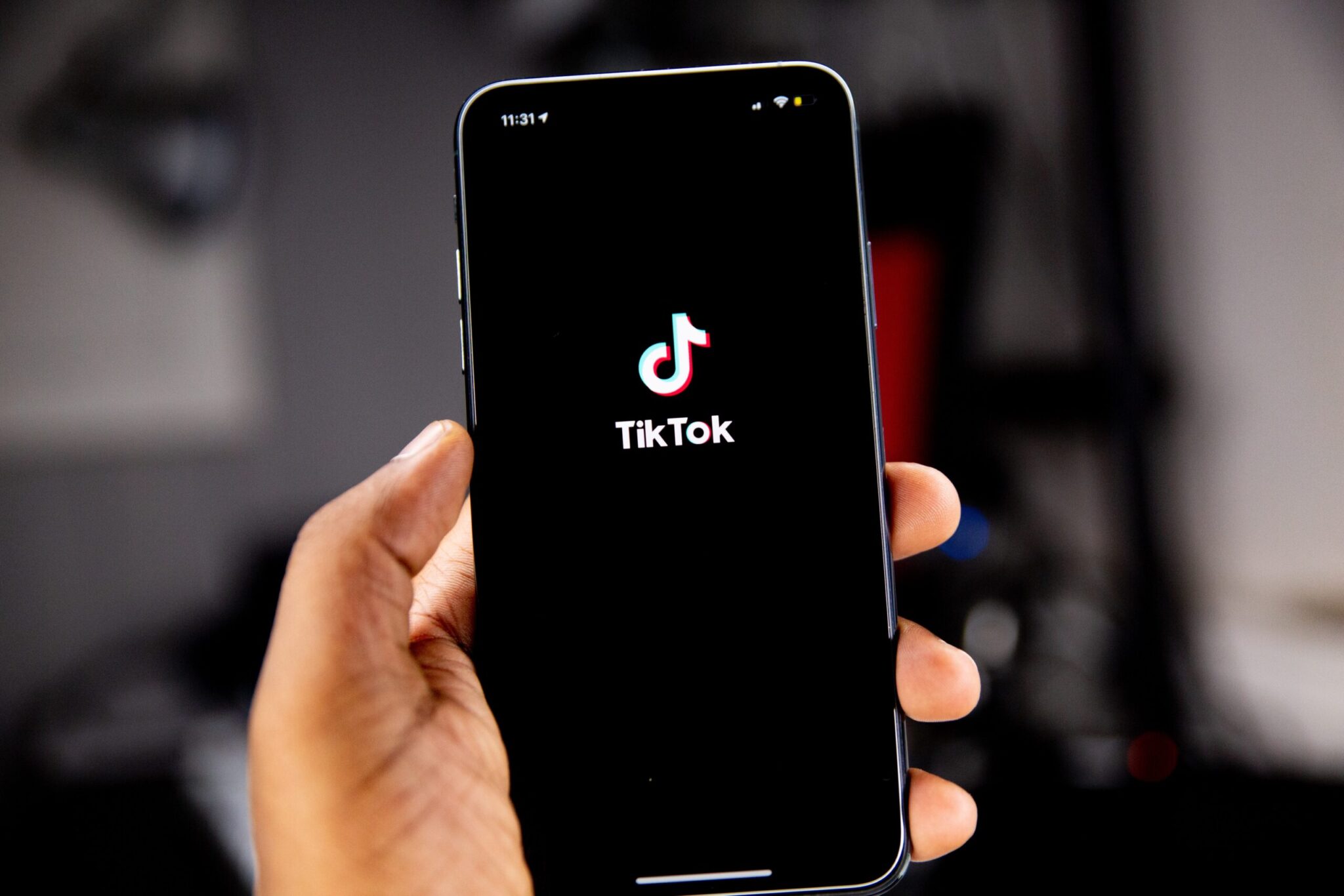 Σφίγγει ο κλοιός για το TikTok στις ΗΠΑ, ενέκρινε το νομοσχέδιο η Γερουσία