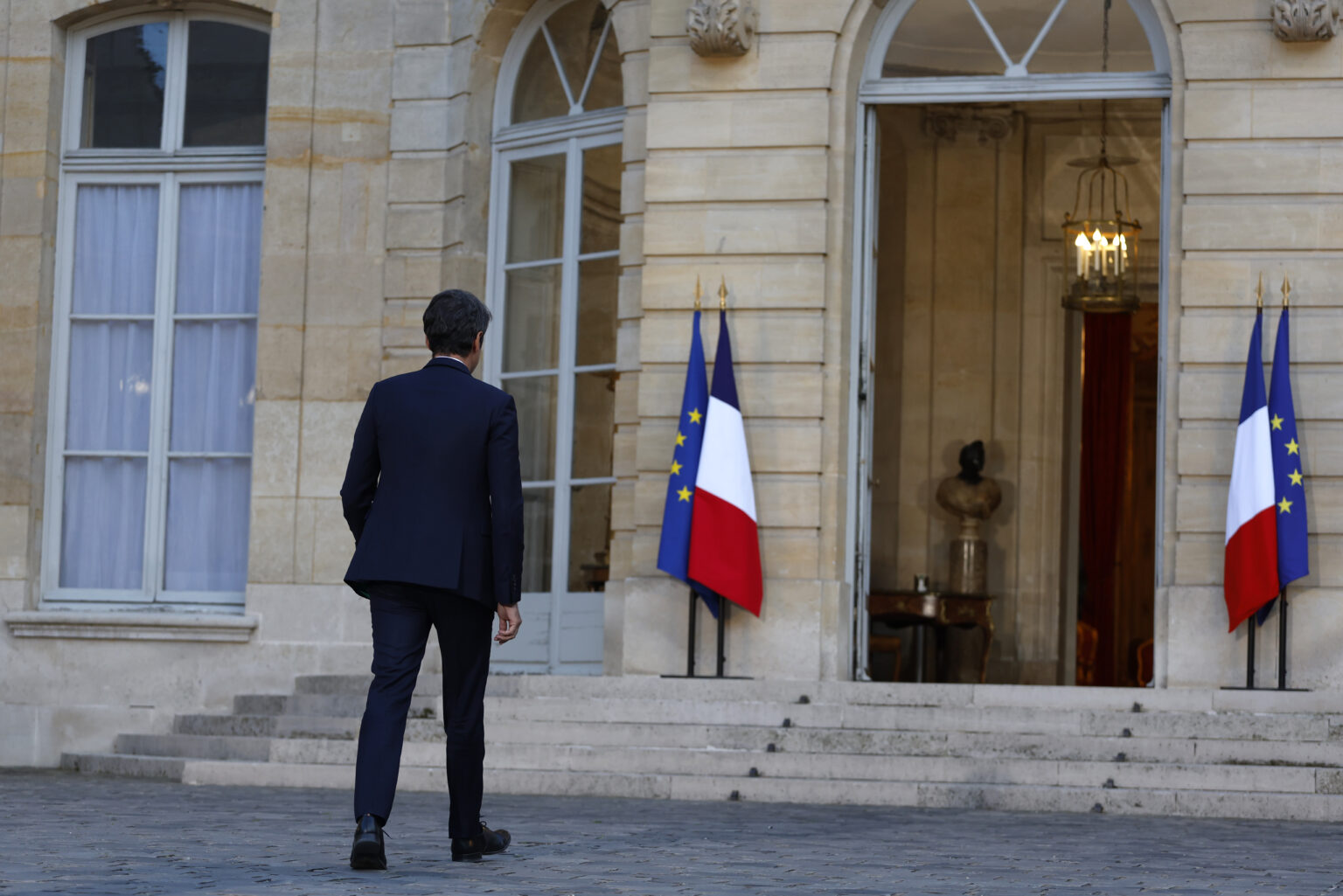 Η επόμενη μέρα: Πόσο χαμένη βγήκε τελικά η Λεπέν και πόσο κερδισμένος ο Μακρόν;