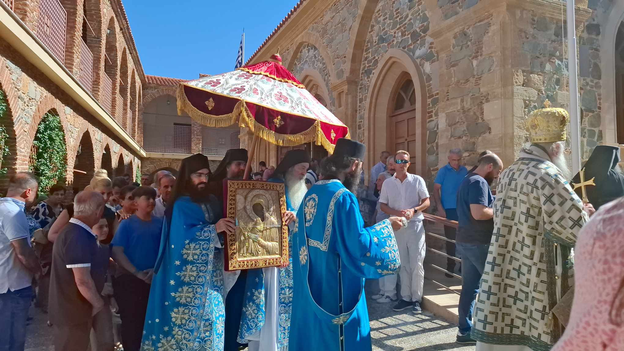 Με λαμπρότητα και κατάνυξη οι εορτασμοί για το «Πάσχα του καλοκαιριού» (ΒΙΝΤΕΟ)