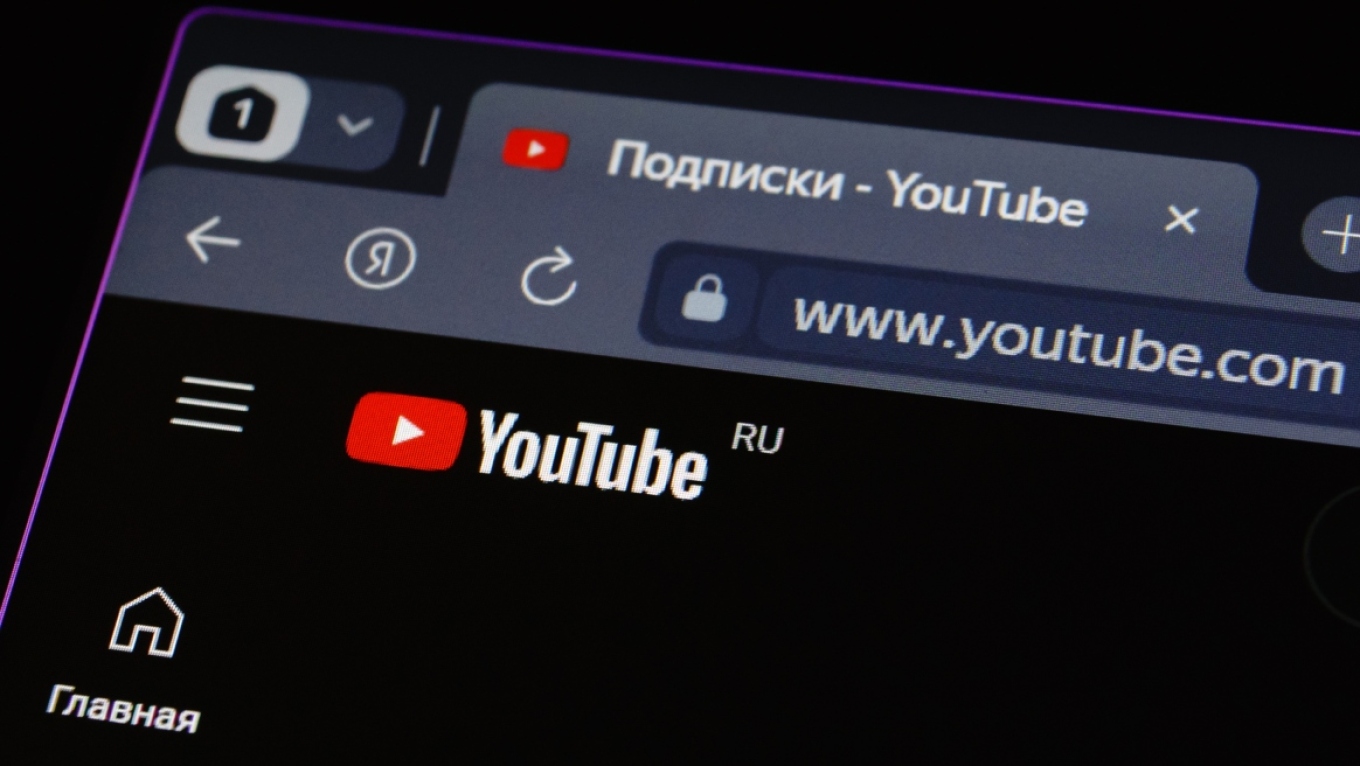 Ρωσία: Επιβραδύνει το YouTube αφού πρώτα η πλατφόρμα μπλόκαρε 3.600 κανάλια