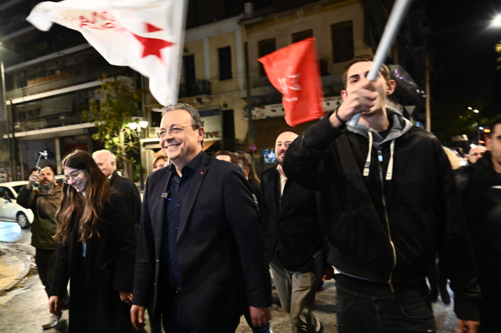 Νέα σελίδα στον ΣΥΡΙΖΑ με Φάμελλο στην ηγεσία