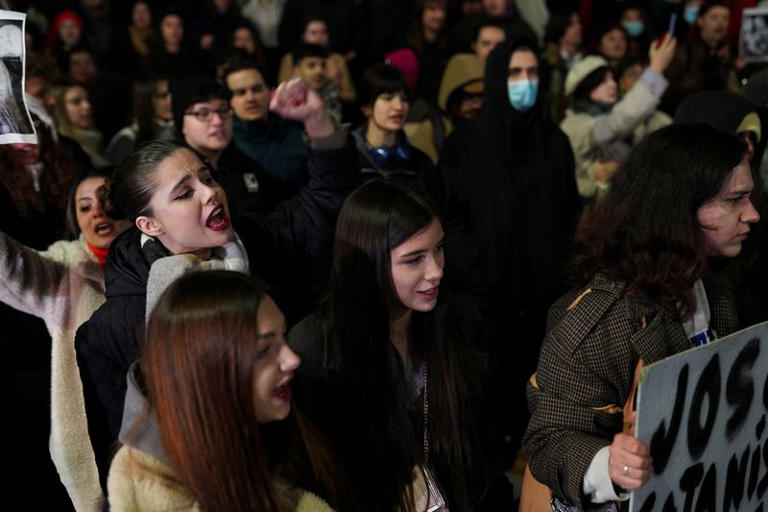 Δεν αποκλείεται επανάληψη εκλογών στην Ρουμανία, διατάχθηκε επανακαταμέτρηση