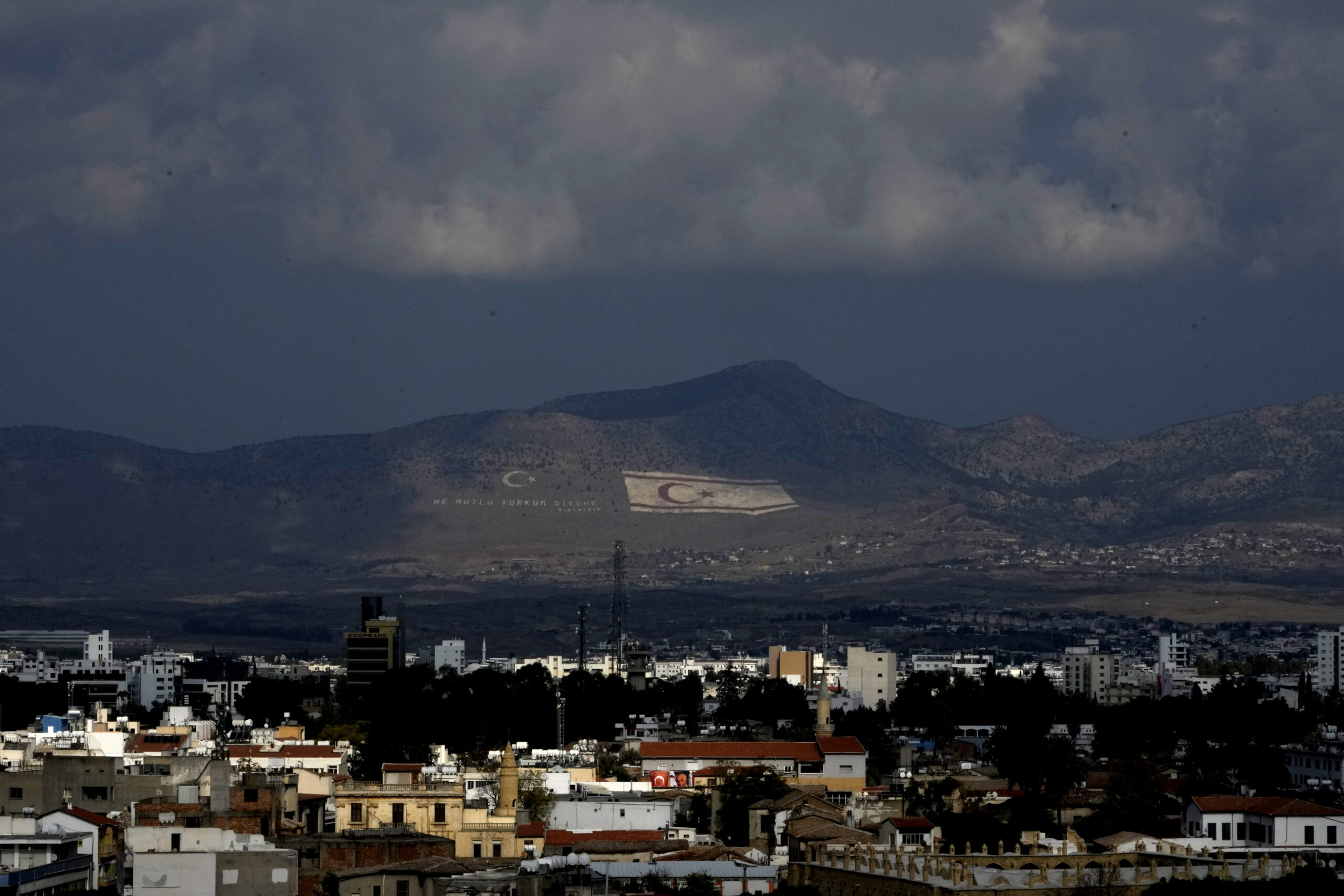 15 Νοεμβρίου: Συμπληρώνονται 41 χρόνια από την παράνομη ανακήρυξη του ψευδοκράτους