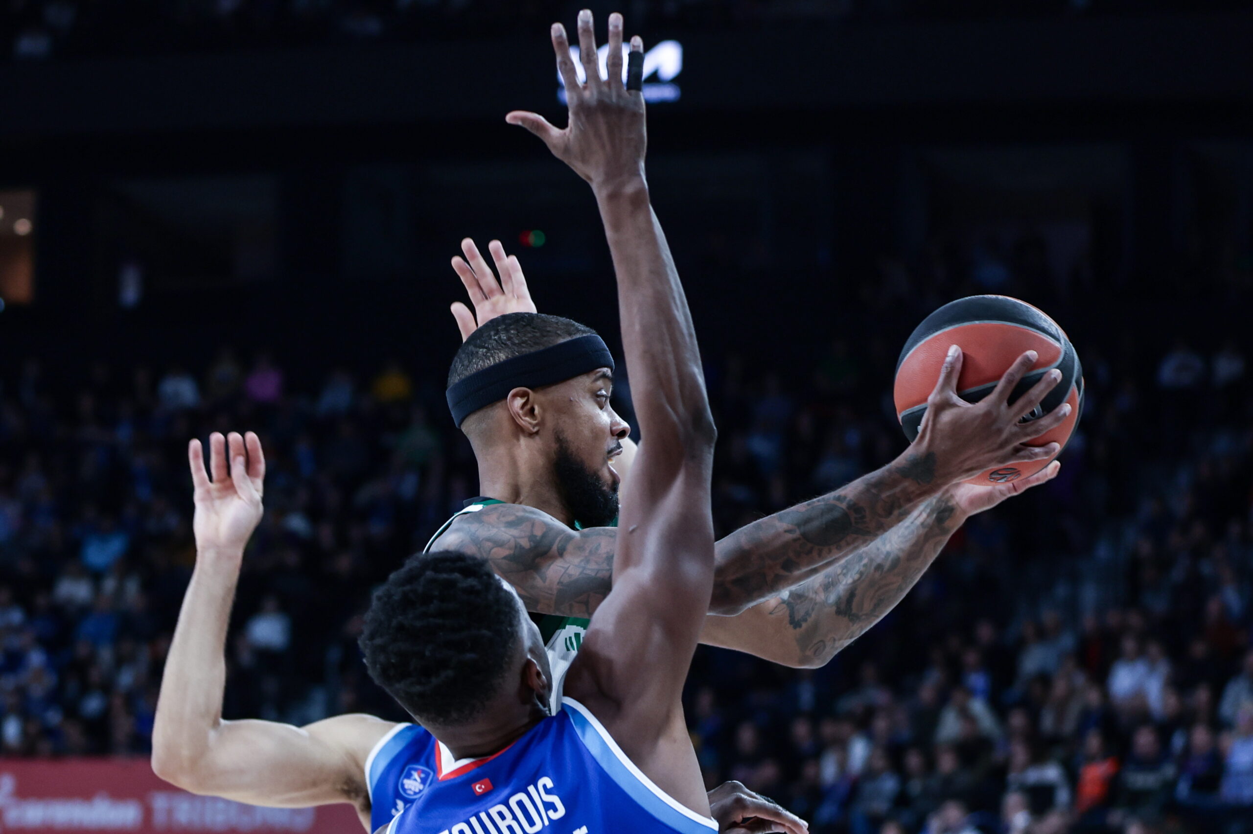 Euroleague: Υποχώρησε στο 9-6 ο Ολυμπιακός, 10ος ο Παναθηναϊκός