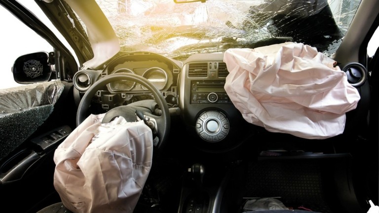 TAKATA: Τι προνοεί ο νόμος που ψήφισε η Βουλή (ΒΙΝΤΕΟ)