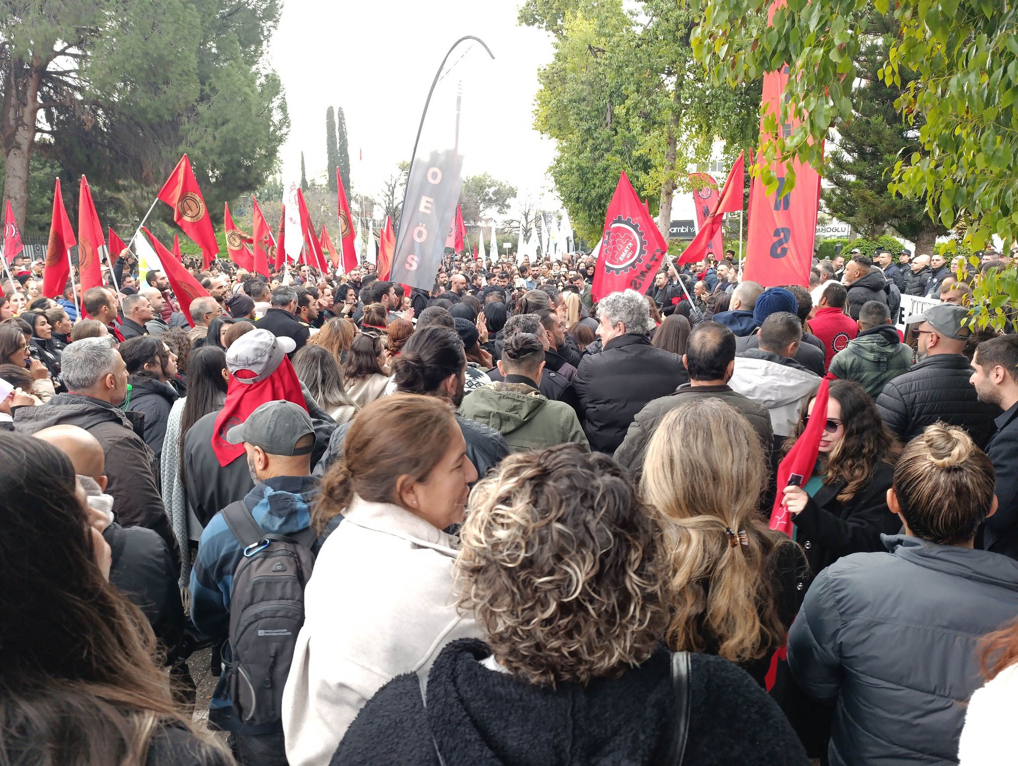 Δεύτερη ημέρα γενικής απεργίας στα κατεχόμενα για την ακρίβεια