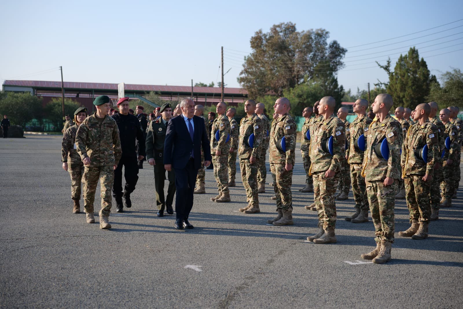 ΦΩΤΟ: Περηφάνια στην τελετή αποφοίτησης των νέων στρατονόμων